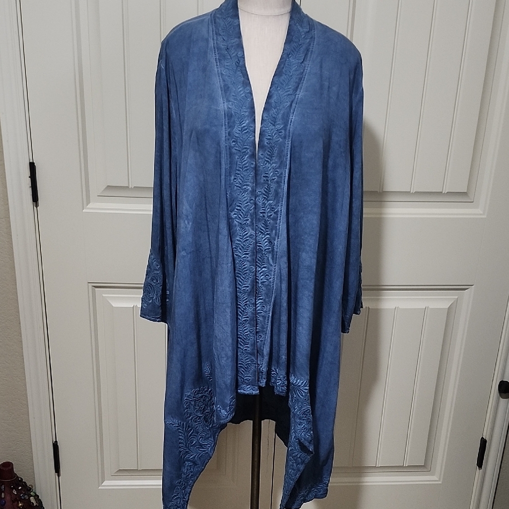 ✔️Lightweight Monochromatic Embroidered Cardigan/Kimono